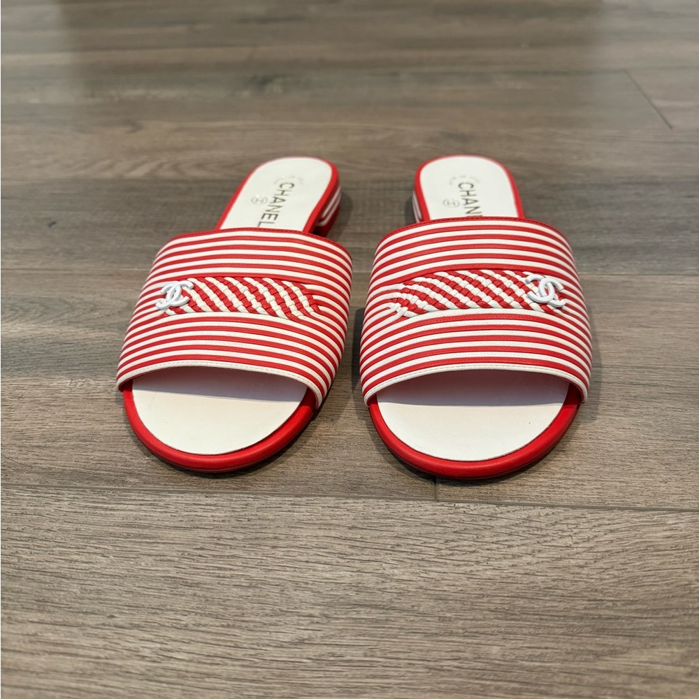 CHANEL Sandals size 40 1/2